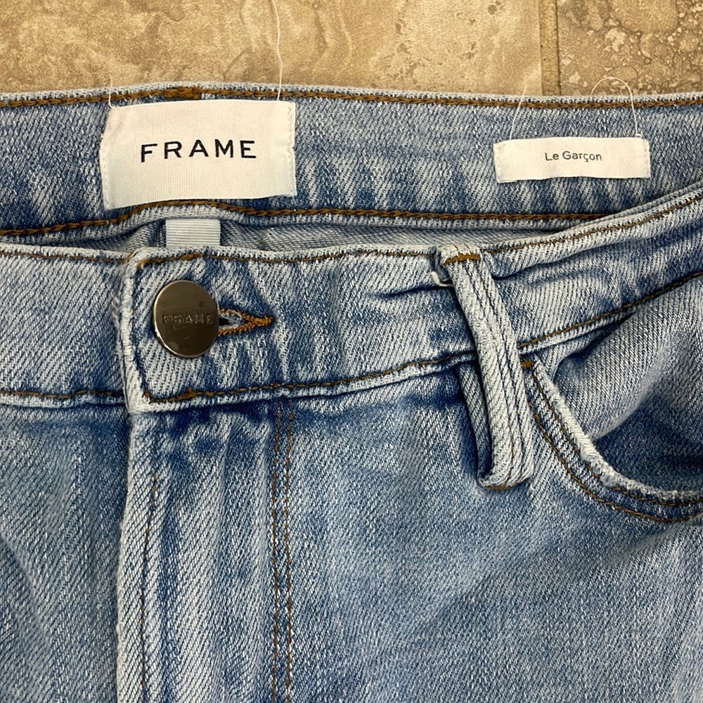 FRAME Le Garcon Mid-Rise Cropped Ankle Boyfriend Jeans‎ in Spotlight Sz 30